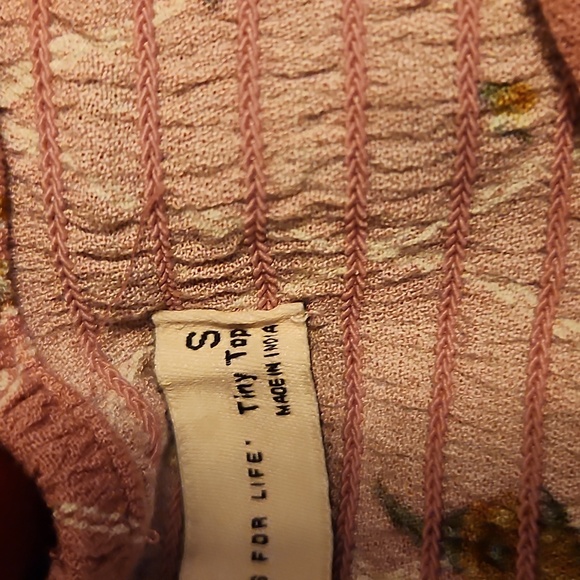 Top - Picture 3 of 5